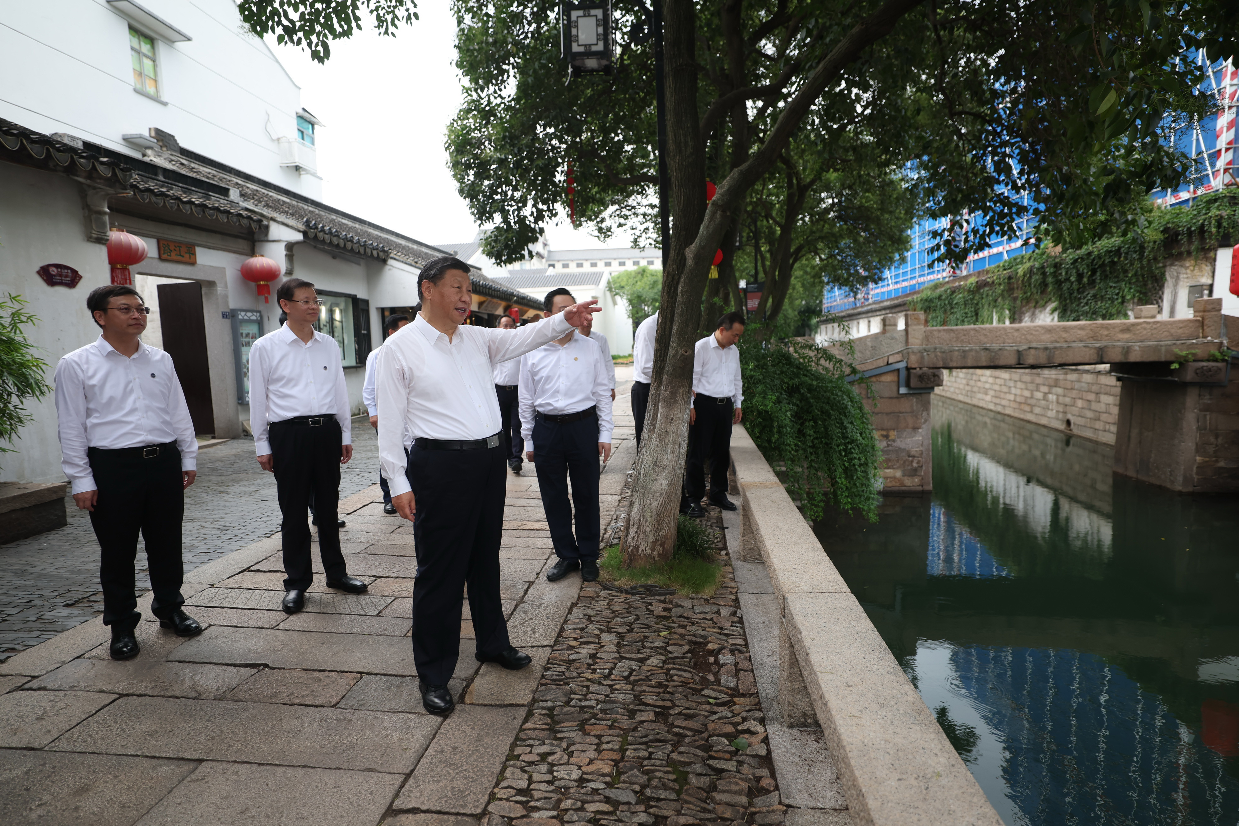 2023年7月6日，習近平在蘇州平江歷史文化街區(qū)考察。