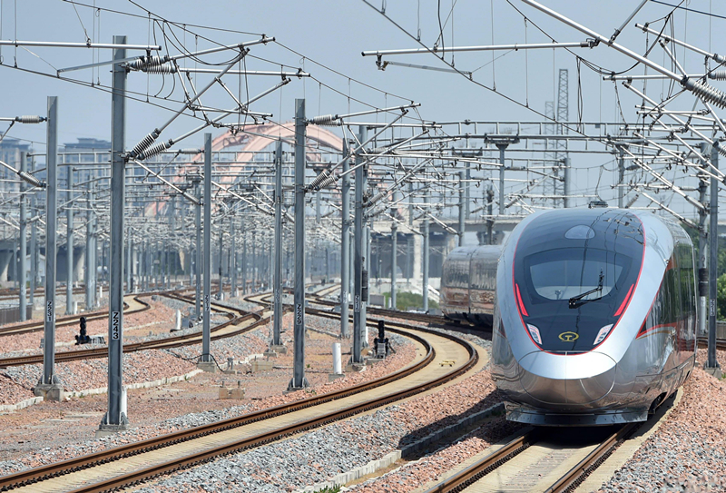 2022年6月20日，濟(jì)鄭高鐵鄭州首發(fā)G9206次列車(chē)駛出鄭州東站。